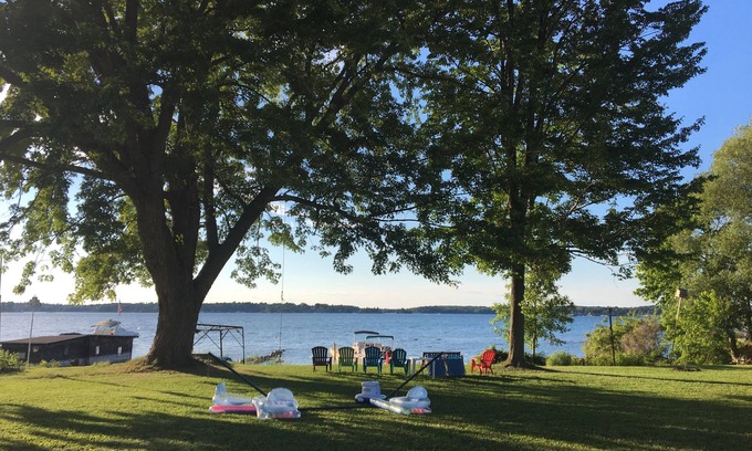 Frontenac Cottage | Great cottage with open water views of shipping channel!