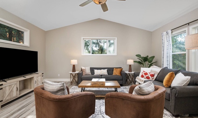 Bridlemile House | Great Deals on Summer Stays!