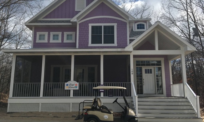 Michigan City House | Great home near the beach. Hot tub & golf cart. Summer 2026 open