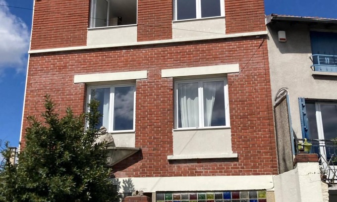 Romainville House | Great House With Terrace Near Metro (15 min from Châtelet Les Halles)