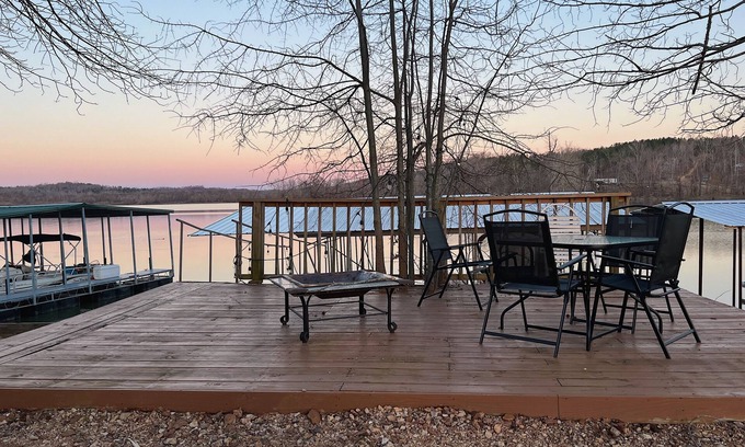 Linden House | Great Hunting, Fishing and Family Vacation Getaway