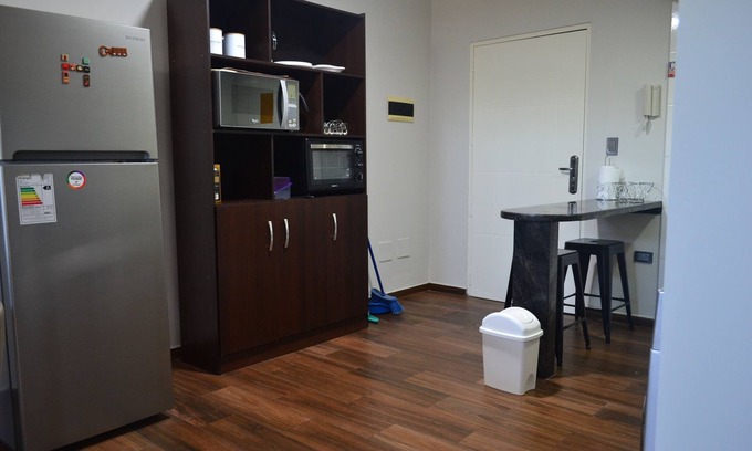 Santa Cruz Apartment | Great location! One bedroom Apartment Downtown. Enjoy the city life!