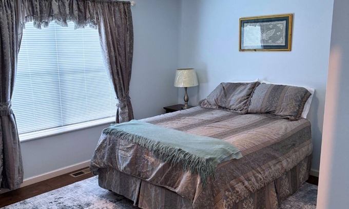 Dandridge House | Great Location - 3 bdrm Smoky Mtn Retreat - Douglas & Cherokee Lakes nearby!