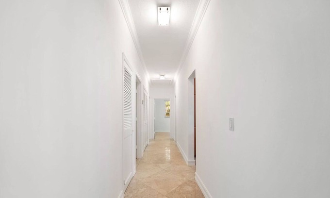 Surfside Villa | Great Miami Beach House