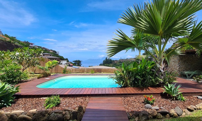 Punaauia House | Great pool villa with very high speed Wifi, air conditioning, billiards!