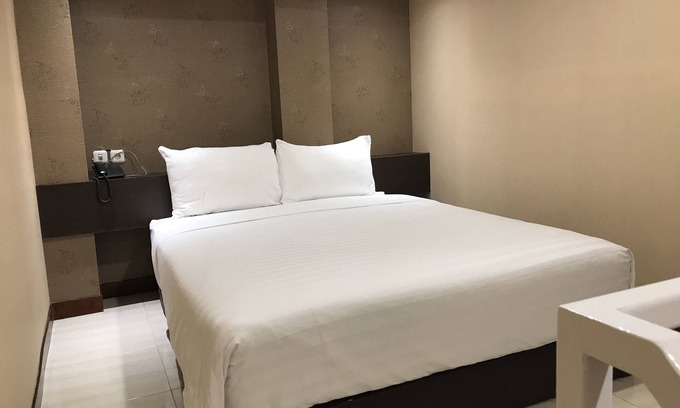 Malang Bed & Breakfast | Great Star Premium Homestay