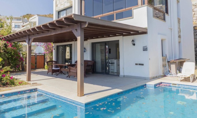 Kadıkale Villa | Great Villa with Private Pool in Bodrum near Beach