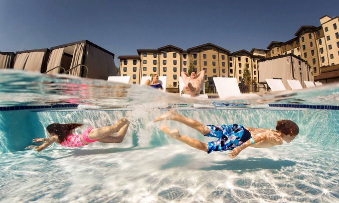 I-435 West KC-KS Resort | Great Wolf Lodge Kansas City