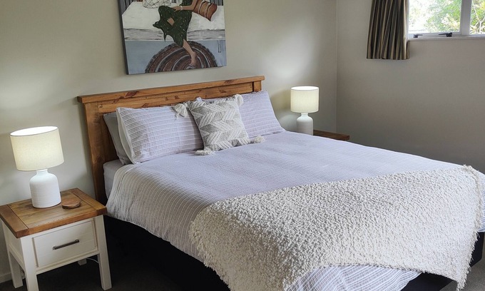 Foxton Beach House | GreatHoliday Home Literally walk in with food and walk out . Everything supplied