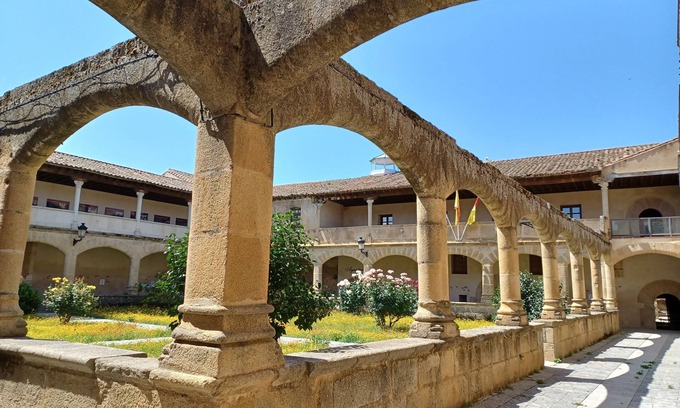 Aldeanueva de Santa Cruz Cottage | Gredos Norte Aldea con 70 Habitantes