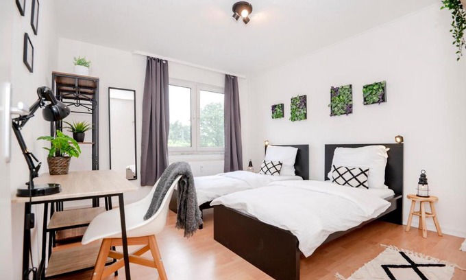 Stadtbezirke VII Apartment | Green Apartment for 4 - Essen, Kitchen, WIFI, Netflix