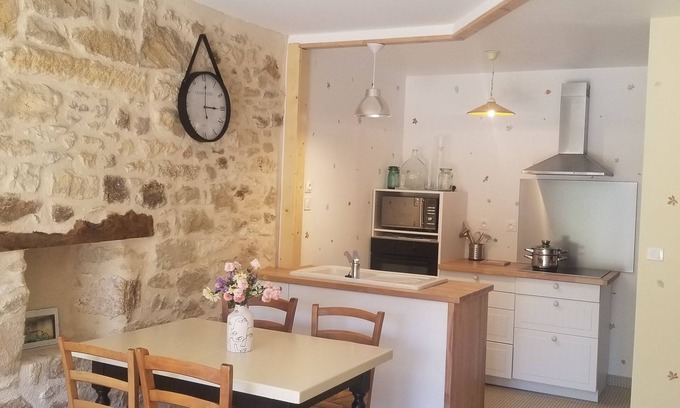 Saint-Julien-de-Lampon Apartment | Green break in Périgord Noir 4*