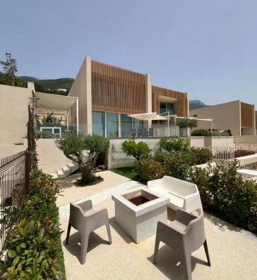 Jala House | Green Coast Palase La Solara