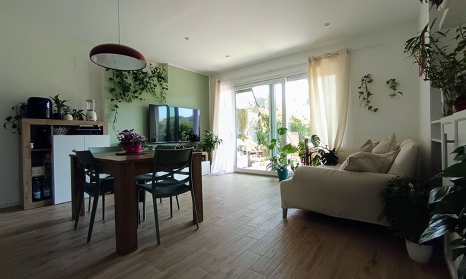 Rozzano Apartment | Green House