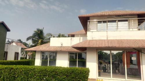 Navsari House | Green Paradise