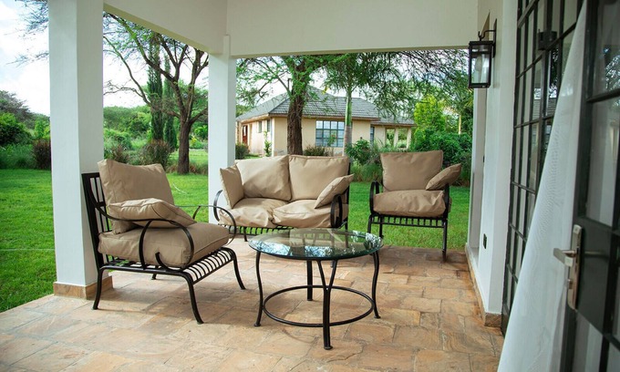 Arusha Villa | Green Side