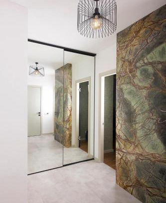 Dniprovs'kyi District Apartment | Green Stone