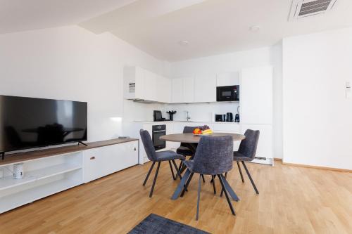 Liesing Apartment | #GreenCityLiving Hideaway Apartments