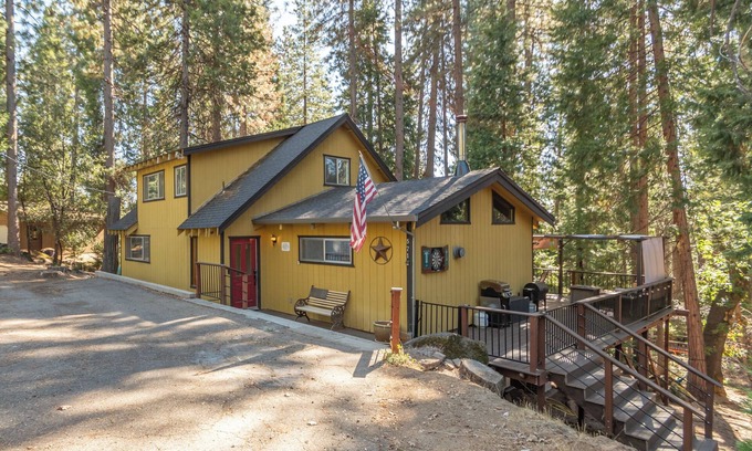 Avery Cabin | Greene Gables- Cozy Mountain Retreat