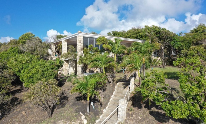 Willikies Villa | Greenheart Villa Antigua - Antigua Oceanfront Retreat