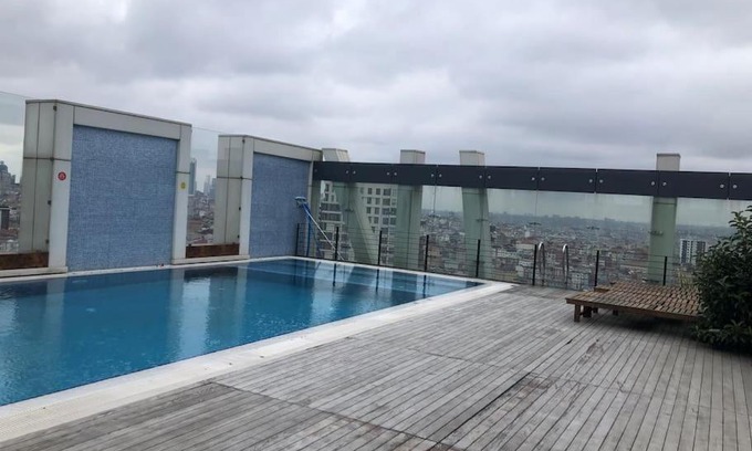 Celiktepe Mahallesi Apartment | Greenhouse luxury