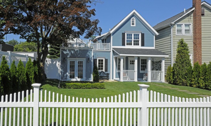 Greenwich House | Greenwich/Hotel Alternative/Great Location/Sleeps 6