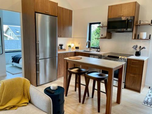 Phinney Ridge Apartment | Greenwood Getaway
