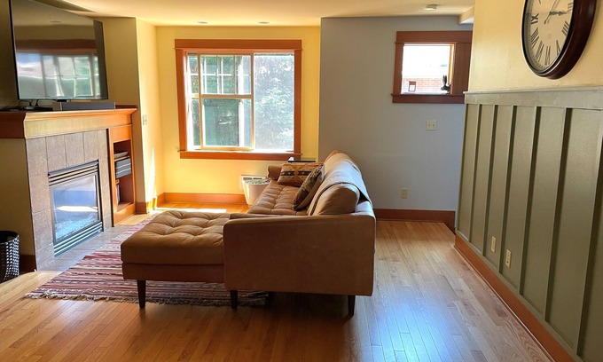 North College Park House | Greenwood Getaway