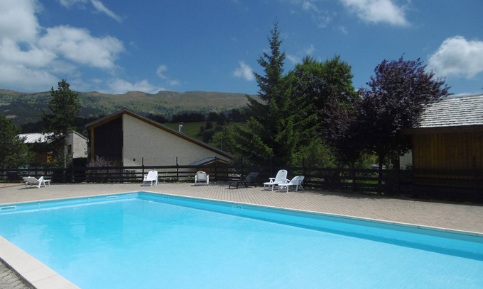 Gresse-en-Vercors Apartment | GRESSE en VERCORS resort winter (skiing)/summer(swimming pool and tennis) wk & wk-end