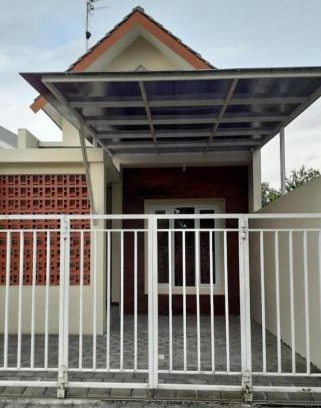 Muntilan House | Griya 52