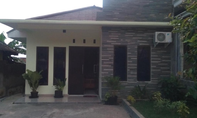 Oro Oro Ombo House | Griya Alpha Villa