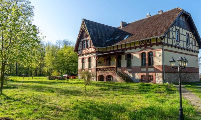 Nauen Apartment | Große Wohnung für Gruppen u. Veranstaltungen