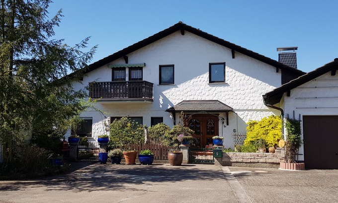 Kueps Apartment | Großzügige Ferienwohnung in der Schlössergemeinde Küps