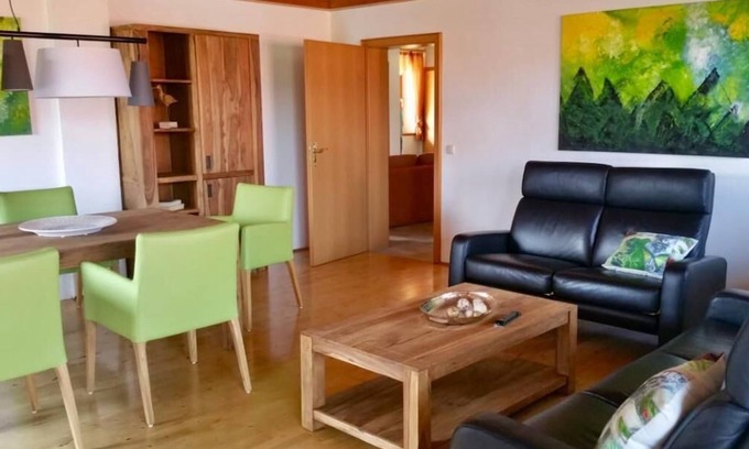 Ruhmannsfelden Apartment | Großzügige FeWo mit Balkon für bis zu 6 Personen