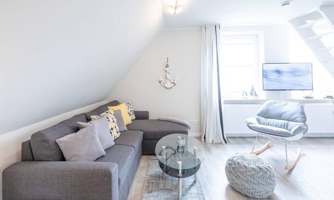 Zentrum Apartment | Groote Rasselbande vacation apartment in Husum for up to 4 people
