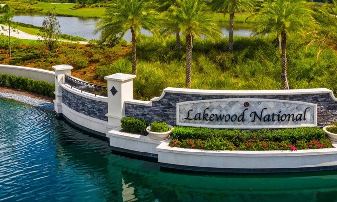 Lakewood Ranch Condo | Ground Floor 2BR/2BA Condo With Golf/Tennis/Fitness Membership Available