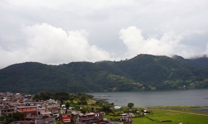 Pokhara Apartment | Ground floor apartment on small garden and lake view