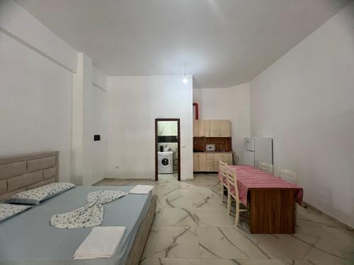Orikum Apartment | Ground Floor Comfort Studios - Spacious & Modern