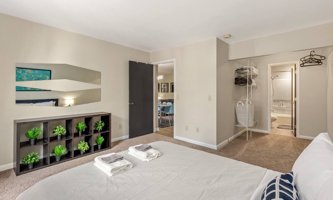 Chapel Hill Apartment | Ground Level UNC 2BR 2BA w/Pool - Pet Friendly