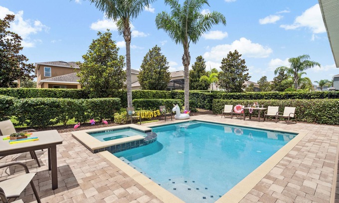 West Kissimmee House | Group Getaway 14 Beds Sleeps Up to 20