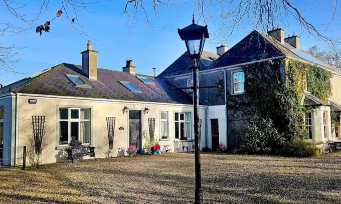 Tullow House | Grove Cottage at The Lodge