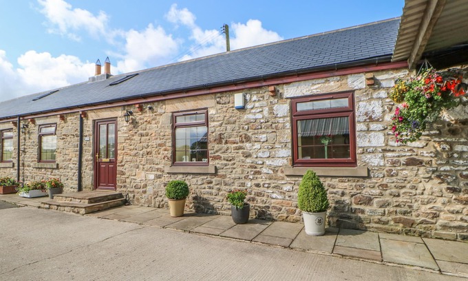 North Bitchburn Cottage | GROVE COTTAGE, family friendly, with open fire in Butterknowle