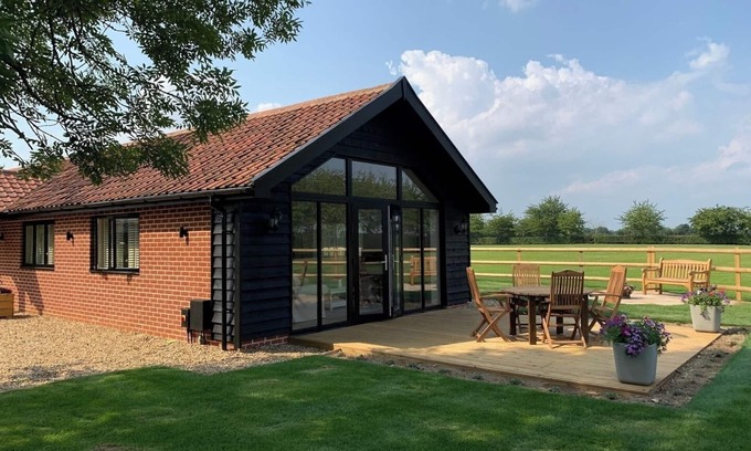 Occold House | Grove Farm Cottage, Occold