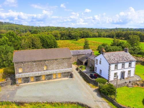 Low Newton House | Grove House