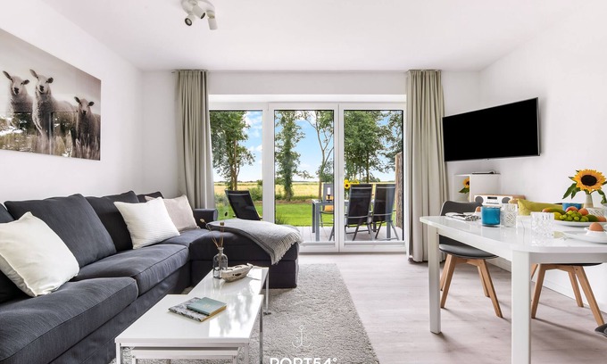 Emmelsbull Apartment | Grünwald - for 4 persons, 30 min from Sylt, idyllic and absolutely quiet
