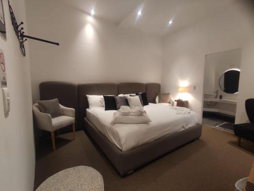 Panajachel Hotel | Grupo Hotelero Colibri