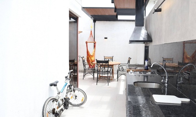 Guayaquil House | Guayaquil Casa Amplia en Sector Privado muy Seguro y Comercial, Villa 4 Bedroom