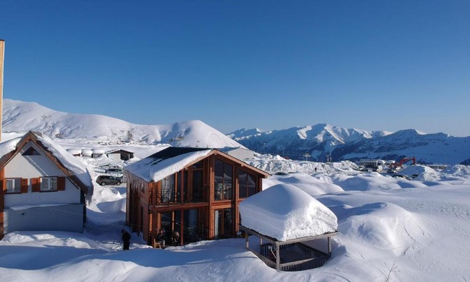 Kazbegi Ski Chalet | Gudauri Log Inn