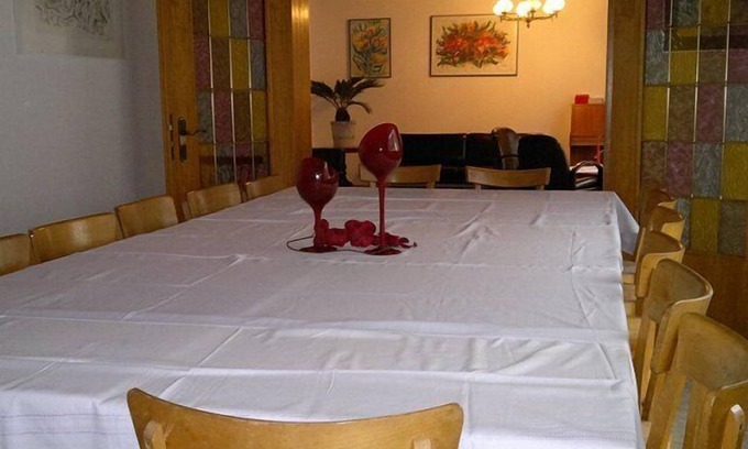 Finnentrop Apartment | Guest house, 170 sqm, 6 bedrooms, garden, max. 18 persons