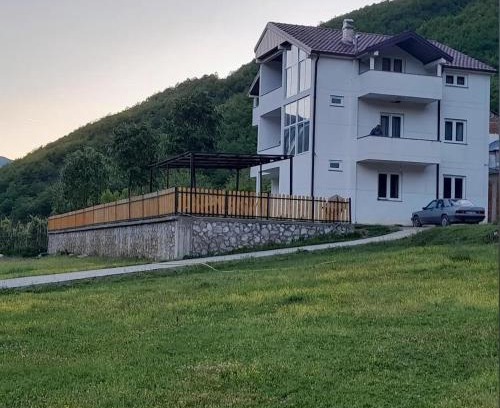Fierze House | Guest House Artjoni Fierze Albania